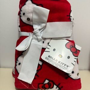 Hello kitty hand towels set of 2